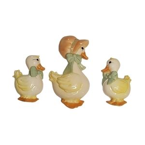Vintage Momma Duck & 2 Babies Chalkware Wall Hangings, 50s Nursery Decor